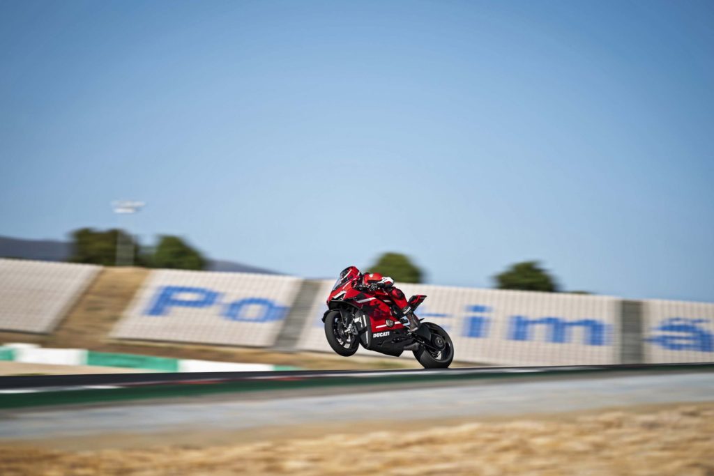 Ducati Superleggera V4 2020 | 230 л.с. за 100000$!