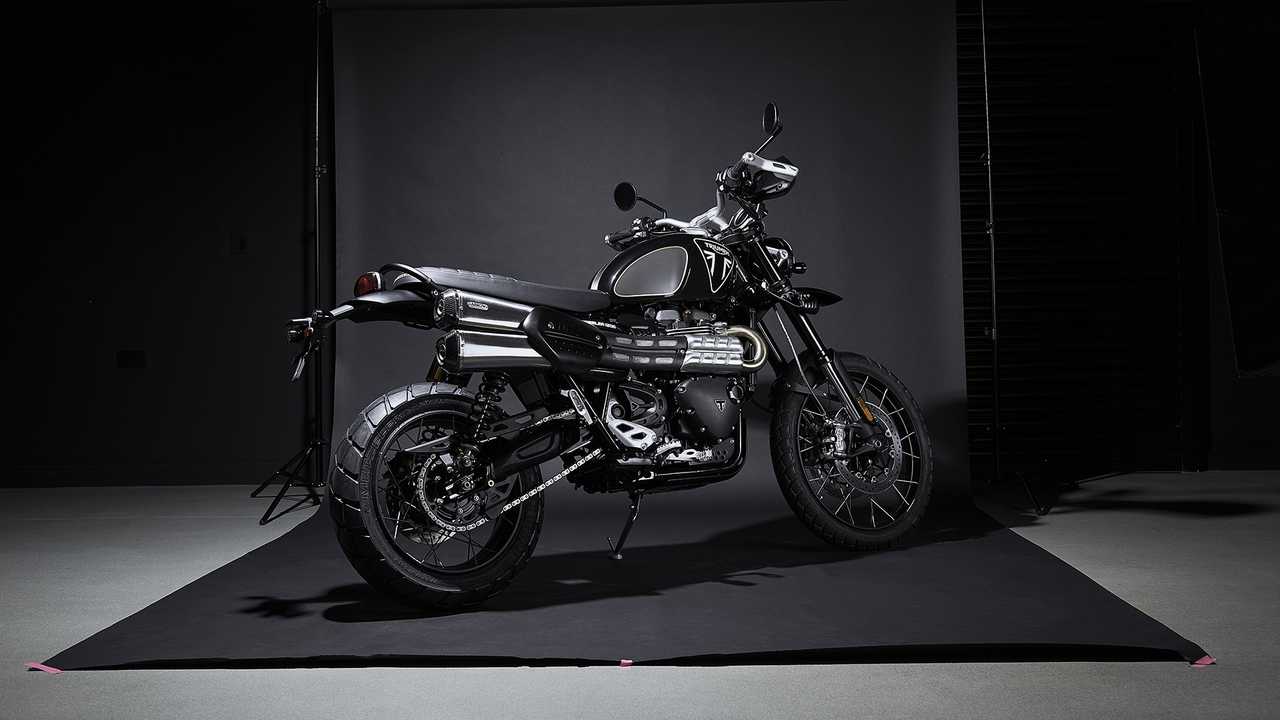 Triumph scrambler 1200 bond on sale edition