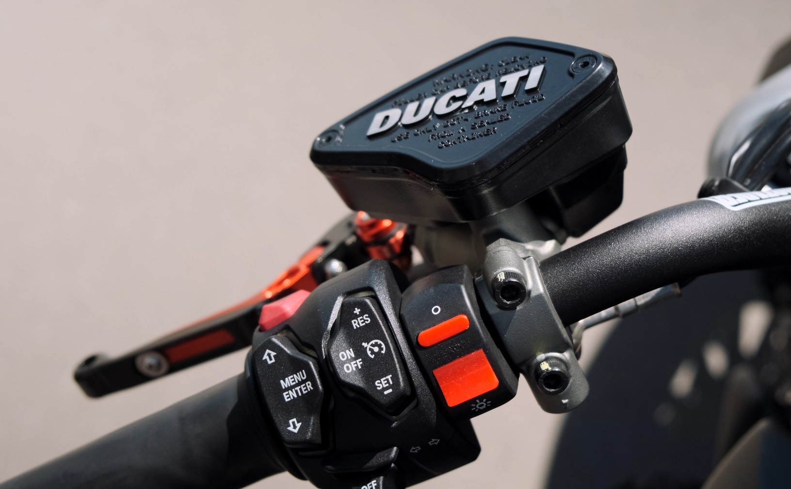 ИНМОТО ТЕСТ: Ducati X Diavel 1260