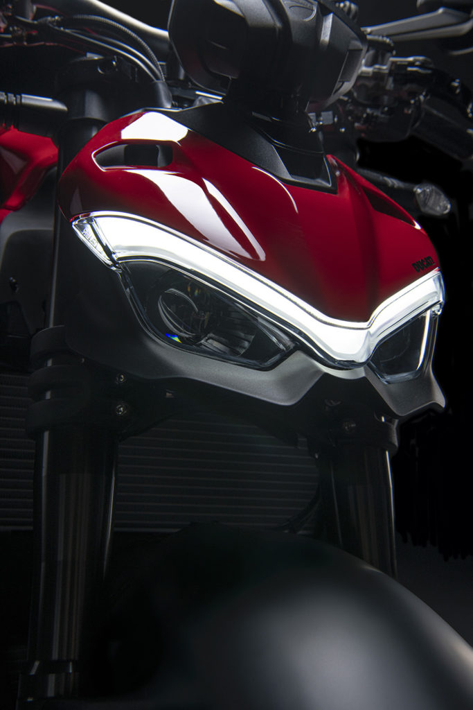 Представлен Ducati Streetfighter V2 2022