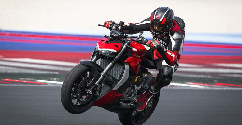 Представлен Ducati Streetfighter V2 2022