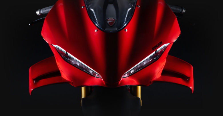 Ducati Panigale V4 и V4S 2025