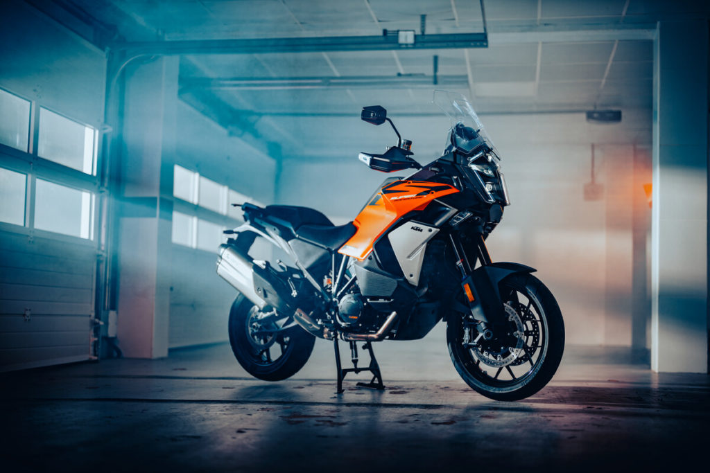 KTM-1390-SUPER-ADVENTURE-S_S-EVO