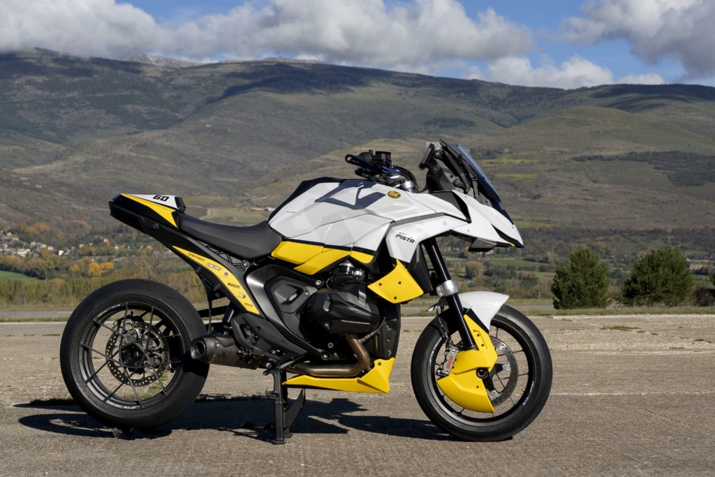 BMW R1300GS Pista от PUIG